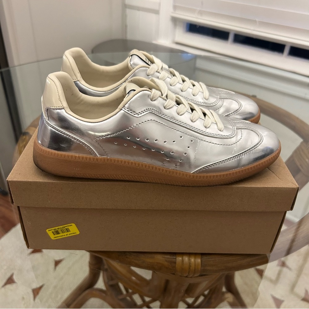 Steve Madden silver sneakers size 8.5